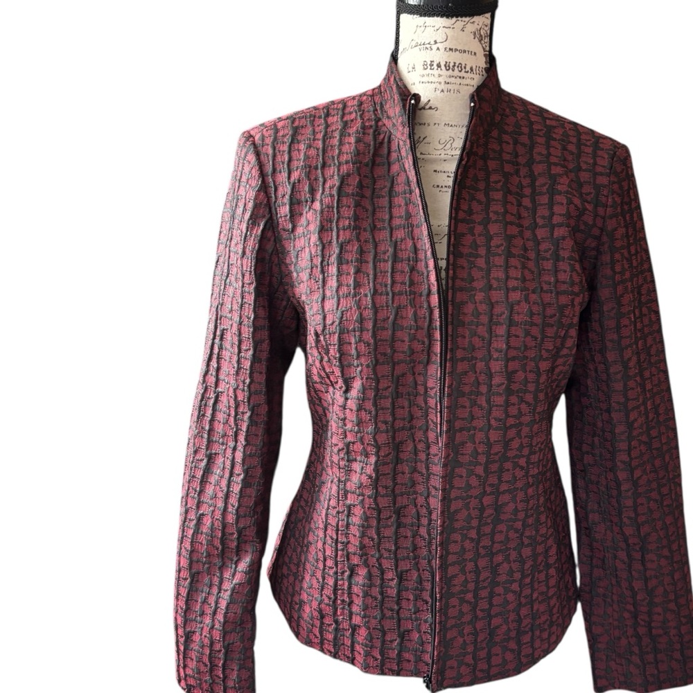 Chic Burgundy Patterned Women's Blazer